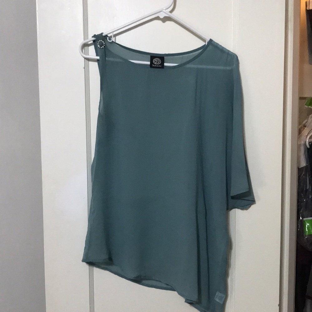 Bobeau Asymmetrical Blouse